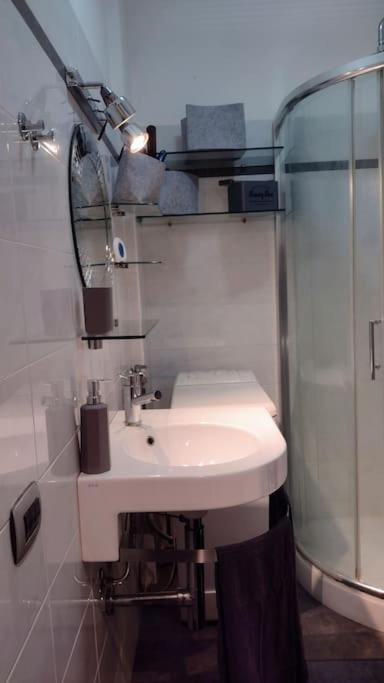 Appartamento Mama Monolocale Terrazzo Vista Mare Ventimiglia Dış mekan fotoğraf